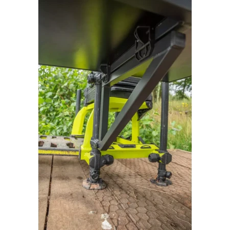 tacka-matrix-pro-rigid-feeder-tray-gba067 (6).jpg