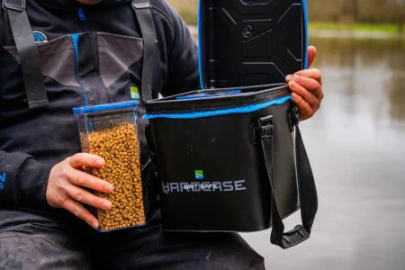 1720004729pp-p0130132-hardcasebaitsafe-12-productlifestyleimage1-.webp