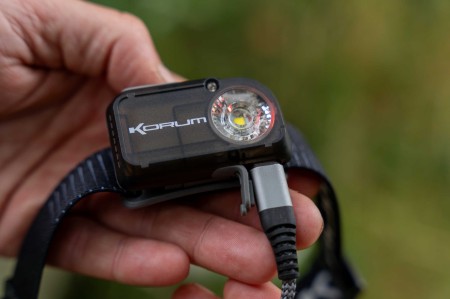 kp-k0310255_supaliteheadtorch-03_productlifestyleimage1.jpg