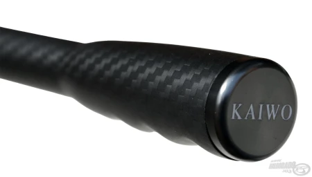 black-edition-kaiwo-lr-300-275-lbs-behuzos-csonakos-nagypontyos-horgaszbot_391230_1_0x0.jpg