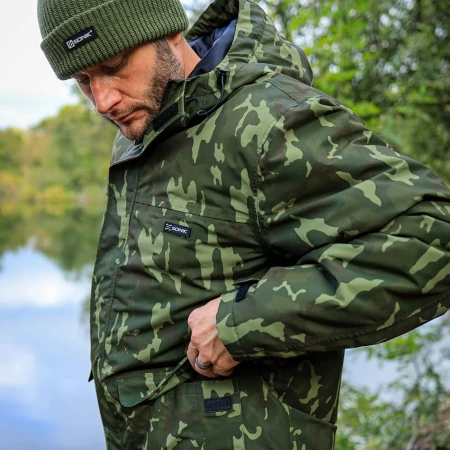 Sonik-Heavy-Weight-Padded-Jacket-Camo-XL---kurtka-wedkarska--Karpiowe-Graty---Zdjecie-3.webp