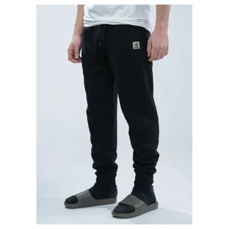spodnie-nash-make-it-happen-badge-joggers-black (2).webp