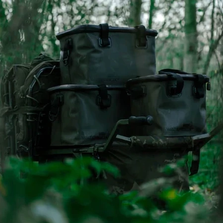 p35193-torba-nash-subterfuge-waterbox-carryall-large-47l (3).jpg